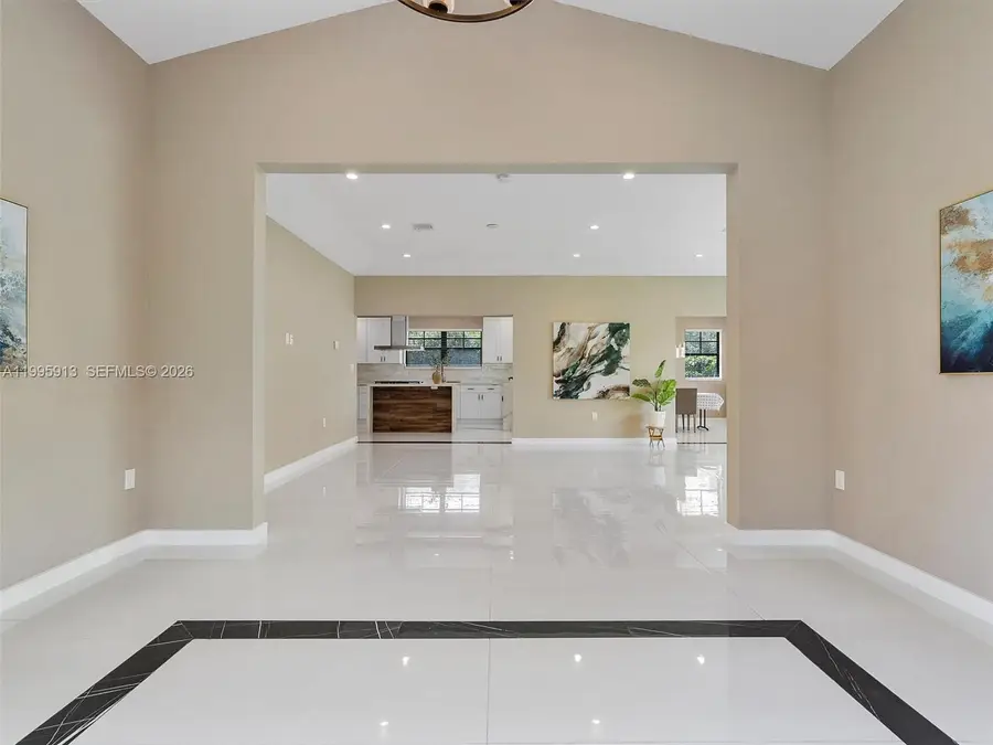 1500 Biarritz Dr, Miami Beach, FL 33141 - #3