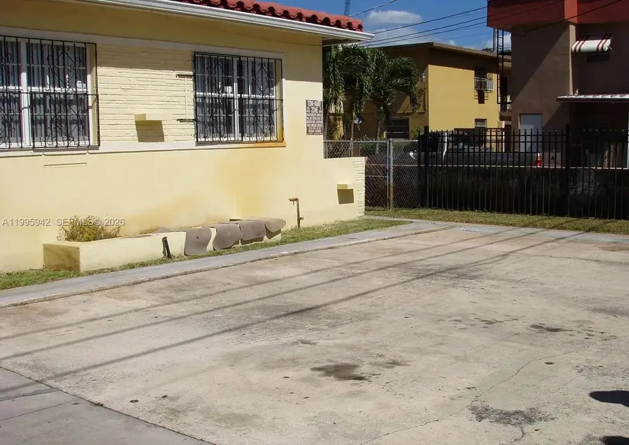 1325 SW 6th St, Miami, FL 33135 - #3