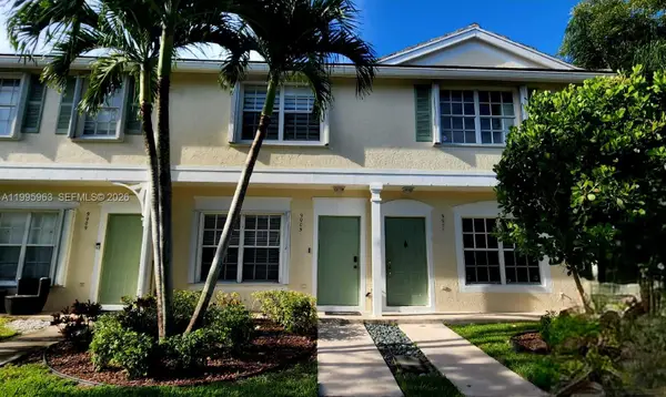 9905 NW 57th Mnr, Coral Springs, FL 33076