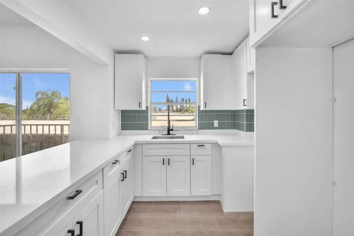 1960 Marseille Dr #304, Miami Beach, FL 33141 - #1