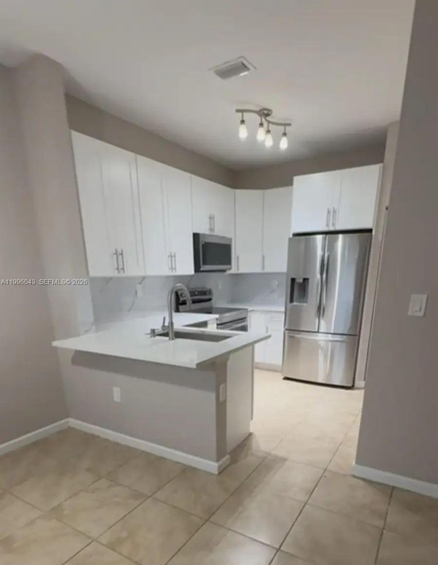 3540 NW 30th Pl, Lauderdale Lakes, FL 33311 - #3