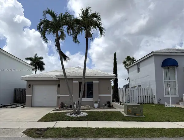 3091 Lighthouse Pl, Margate, FL 33063