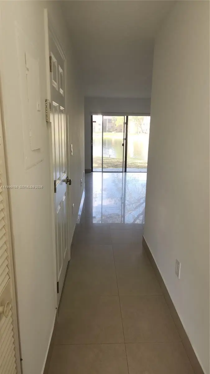 210 E Palm Cir E, Pembroke Pines, FL 33025 - #2