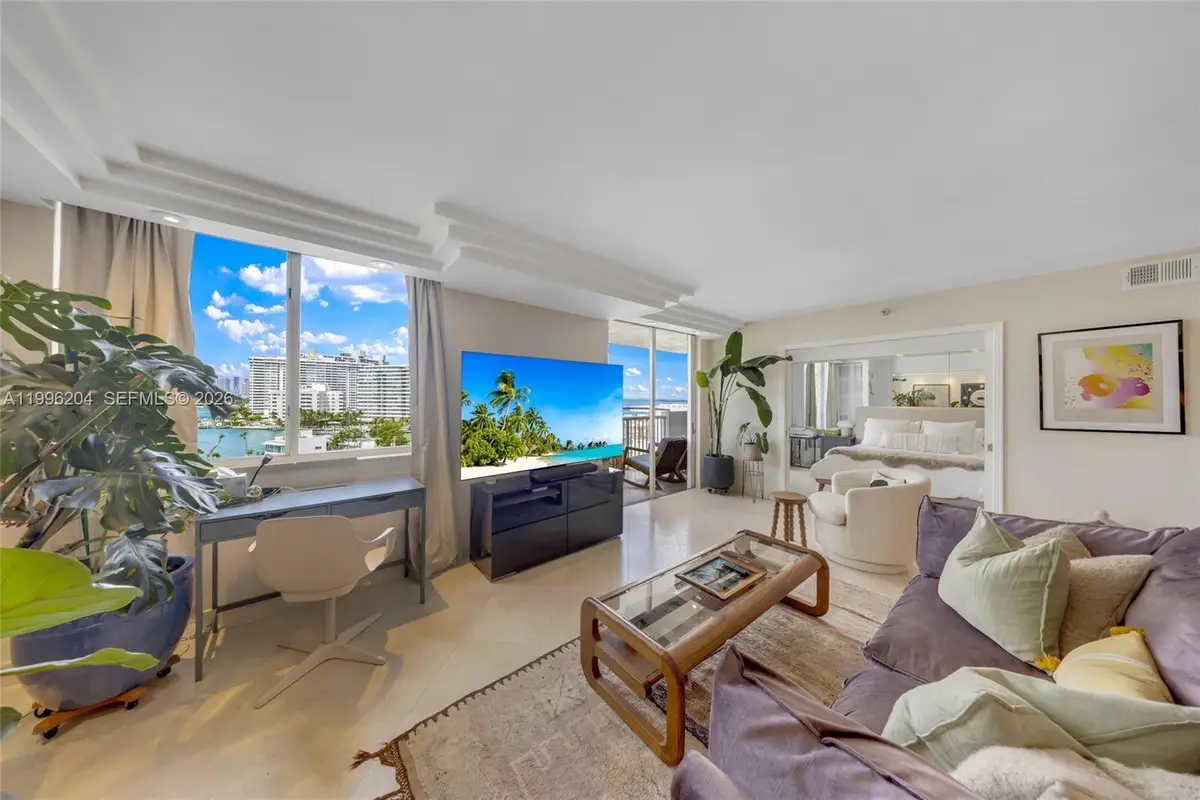 1621 Bay Rd #802, Miami Beach, FL 33139 - #1