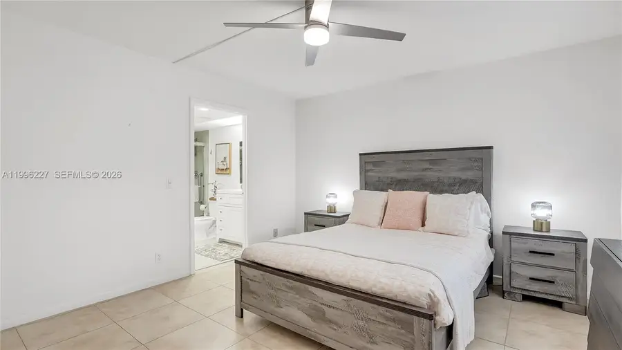 100 SW 130th Ter #204C, Pembroke Pines, FL 33027 - #3