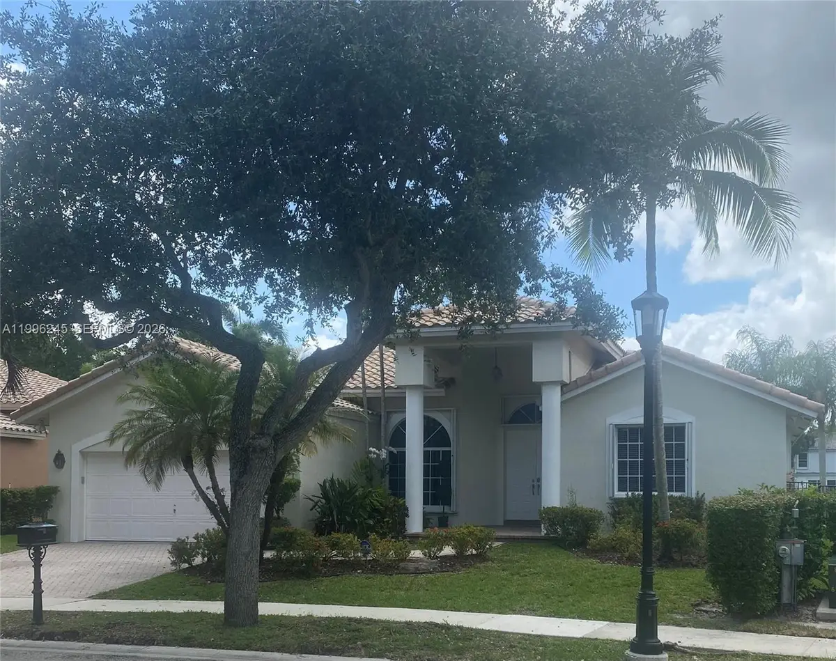 3066 Lakewood Cir, Weston, FL 33332 - #1