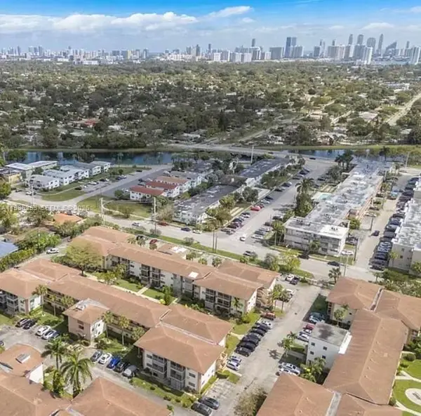 17050 NE 14th Ave #315, Miami, FL 33162