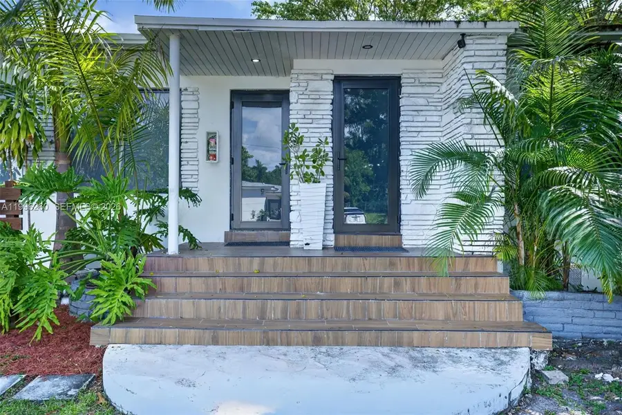7811 NE 10th Ct, Miami, FL 33138 - #3