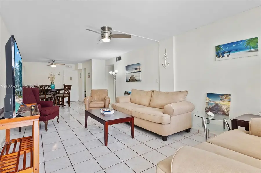 730 Pennsylvania Ave #210, Miami Beach, FL 33139 - #3