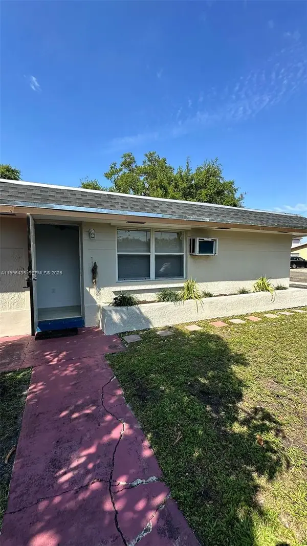 715 SW 6th St, Dania Beach, FL 33004