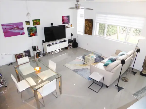 1045 NE 18th Ave #102, Fort Lauderdale, FL 33304