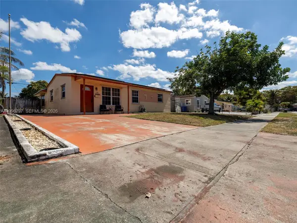 1331 N 69th Ave, Hollywood, FL 33024