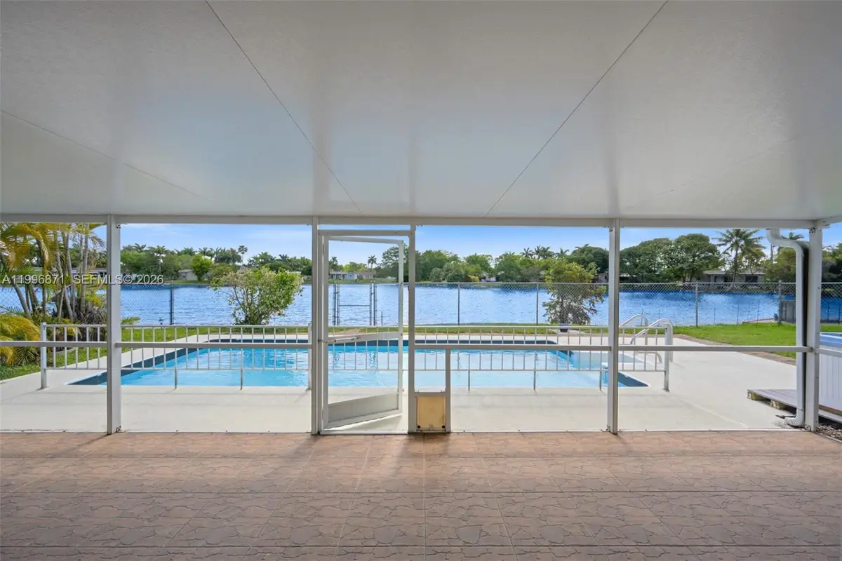 2320 NW 73rd Ave, Sunrise, FL 33313 - #1