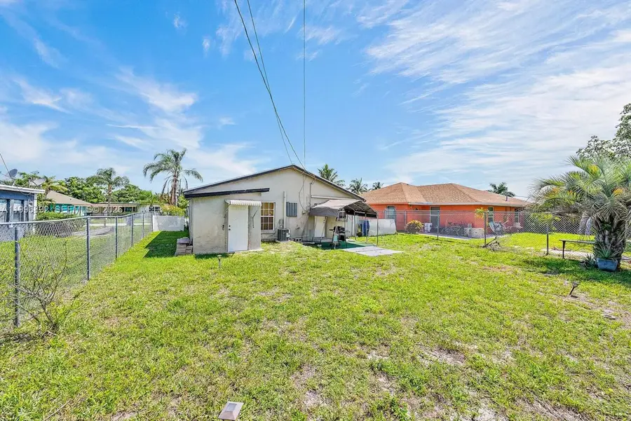 1303 W 6th St, Riviera Beach, FL 33404 - #2
