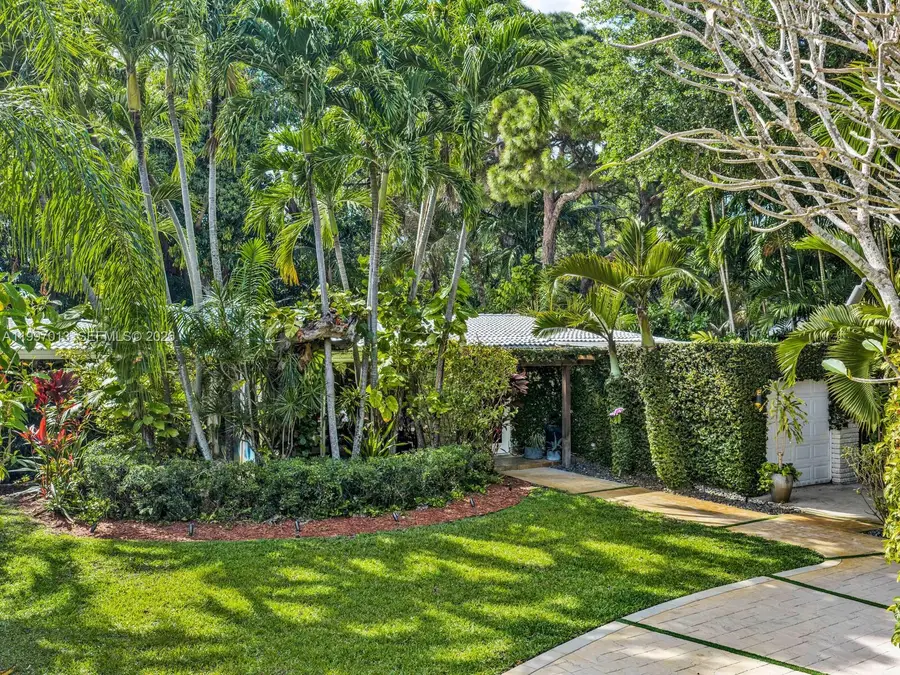 11932 NE 8th Avenue, Biscayne Park, FL 33161 - #2