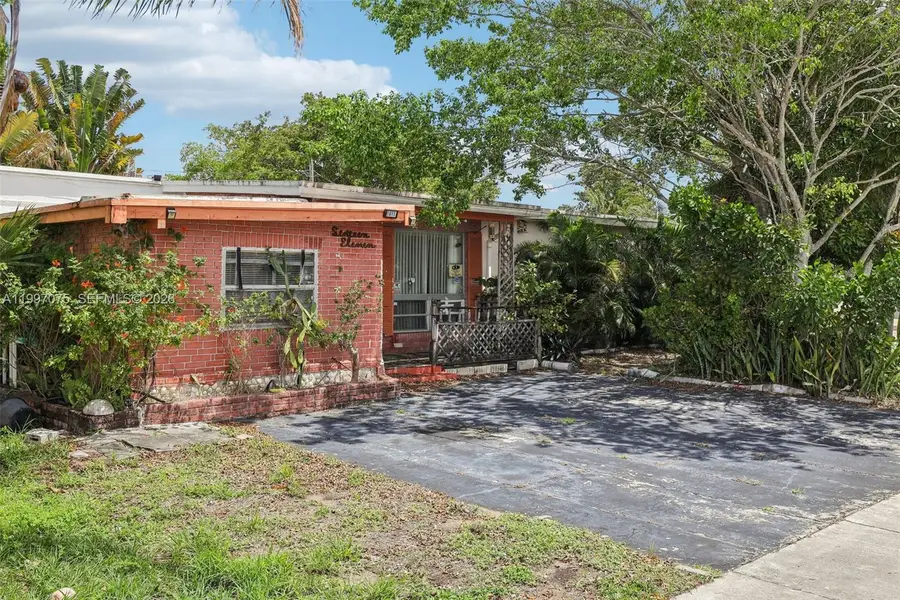 1611 NE 42nd Ct, Pompano Beach, FL 33064 - #2