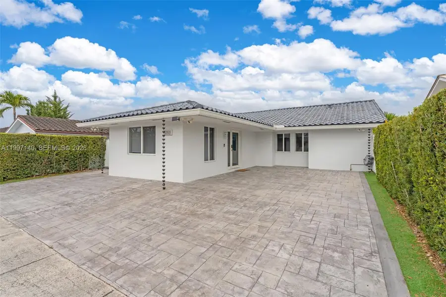 13935 SW 10th St, Miami, FL 33184 - #2