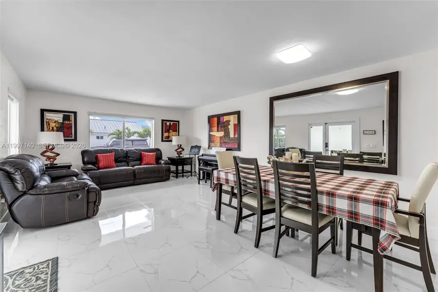 13935 SW 10th St, Miami, FL 33184 - #3