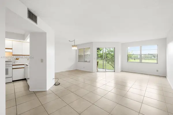 901 SW 128th Ave #212E, Pembroke Pines, FL 33027