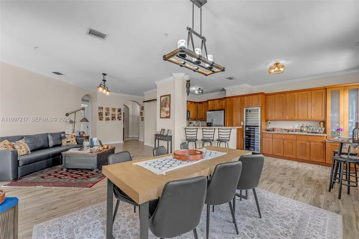 10012 NW 7th St #206, Miami, FL 33172 - #1