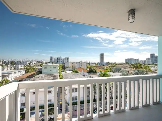 7620 Carlyle Ave #606, Miami Beach, FL 33141 - #1