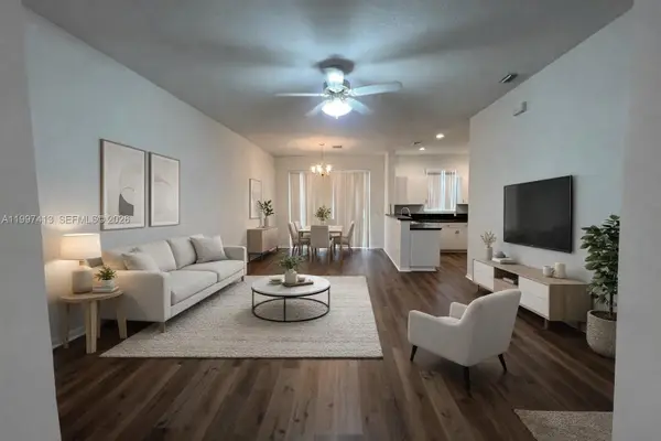 336 River Bluff Ln, Royal Palm Beach, FL 33411