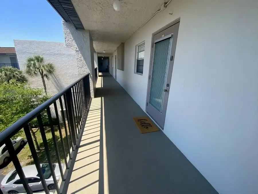 9311 Orange Grove Dr #405, Davie, FL 33324 - #2