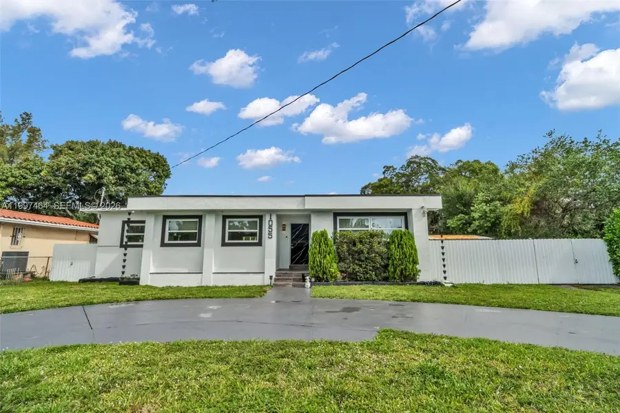 1055 NE 144th St, North Miami, FL 33161 - #2