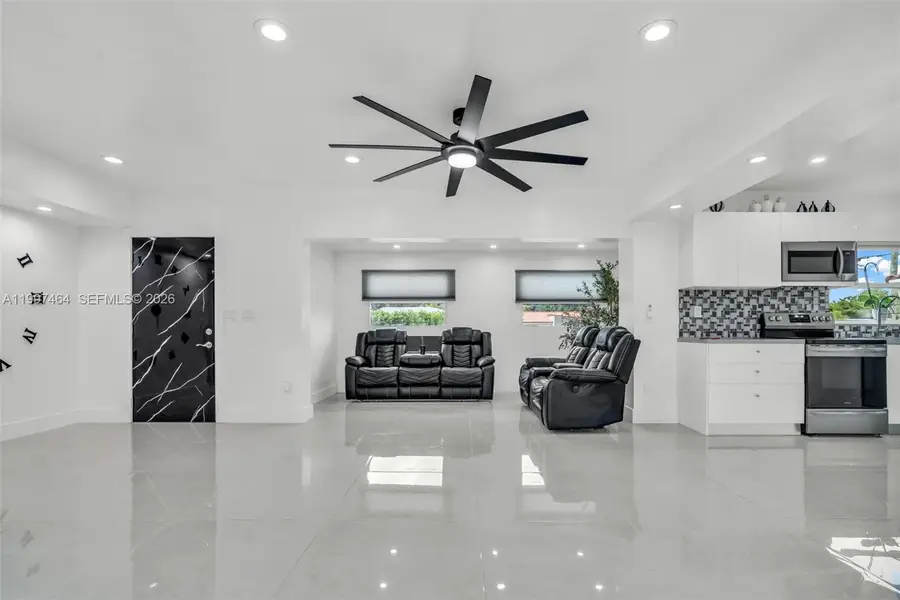 1055 NE 144th St, North Miami, FL 33161 - #3