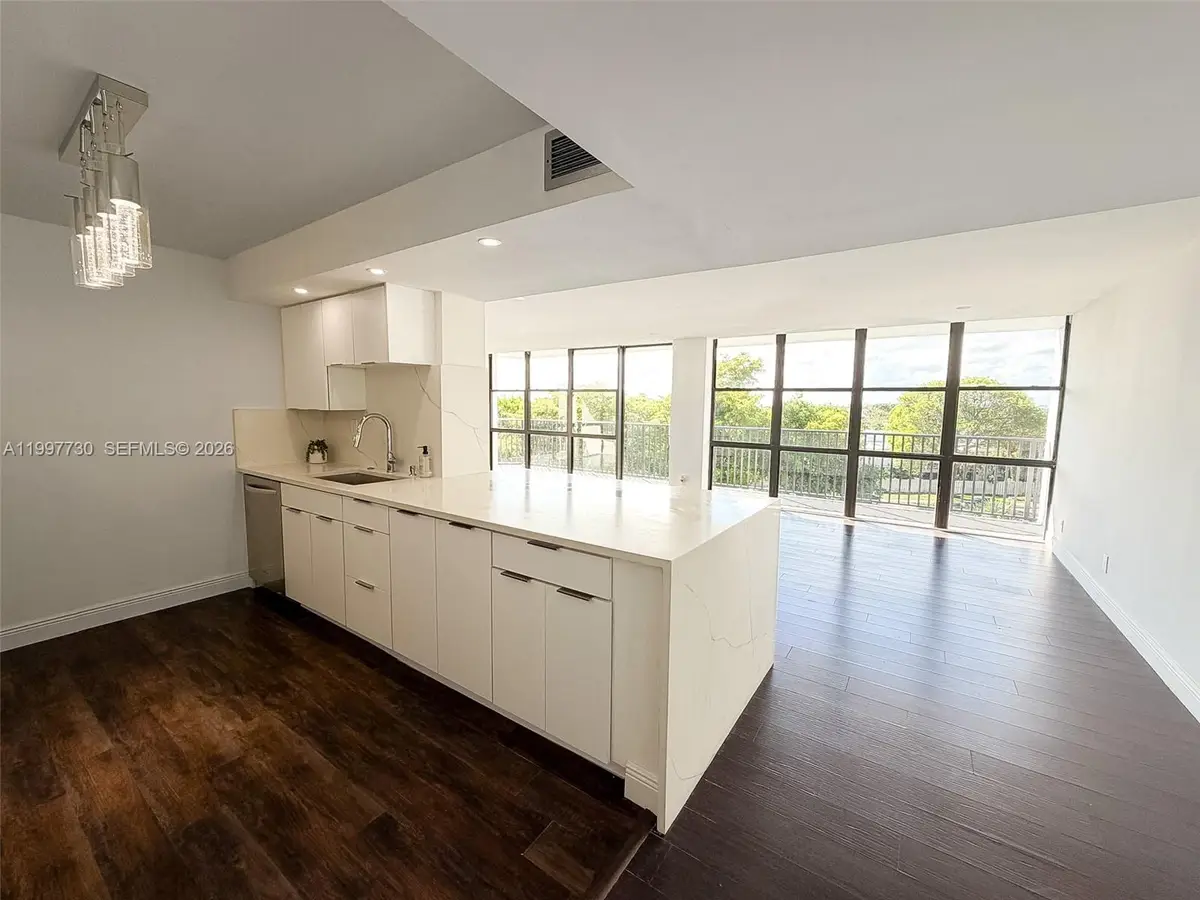 1000 Parkview Dr #531, Hallandale Beach, FL 33009 - #1