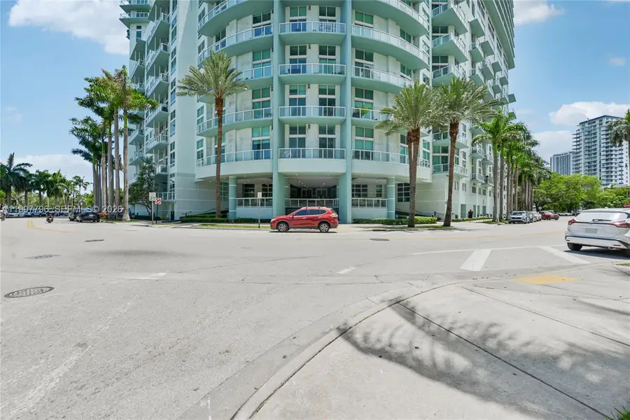 1900 N Bayshore Dr #1511, Miami, FL 33132 - #3