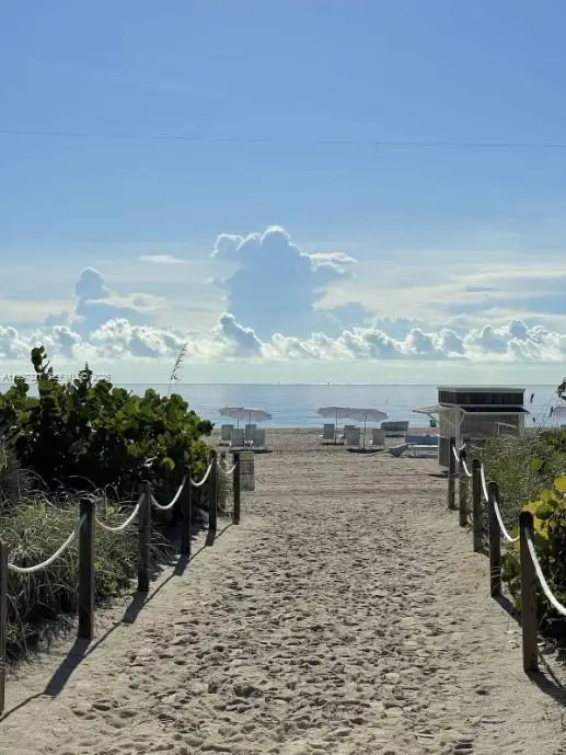 335 Ocean Dr #214, Miami Beach, FL 33139