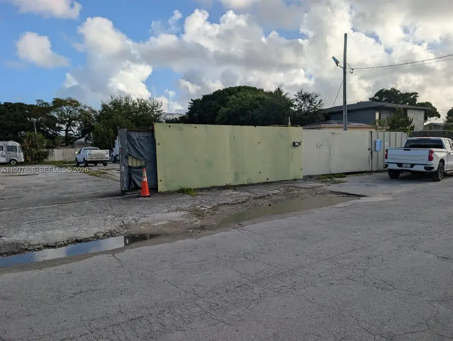 3175 Nw 75th Street, Miami, FL 33147 - #3