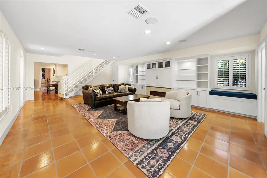 4046 El Prado Blvd, Miami, FL 33133 - #3