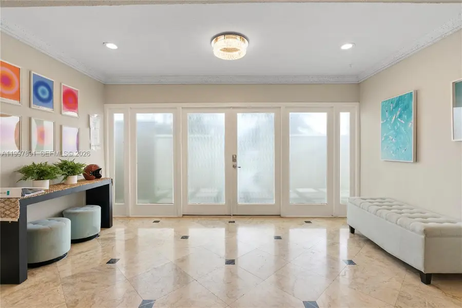 1652 NE 39th St, Oakland Park, FL 33334 - #2