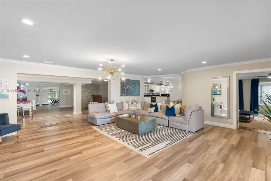 1652 NE 39th St, Oakland Park, FL 33334 - #3