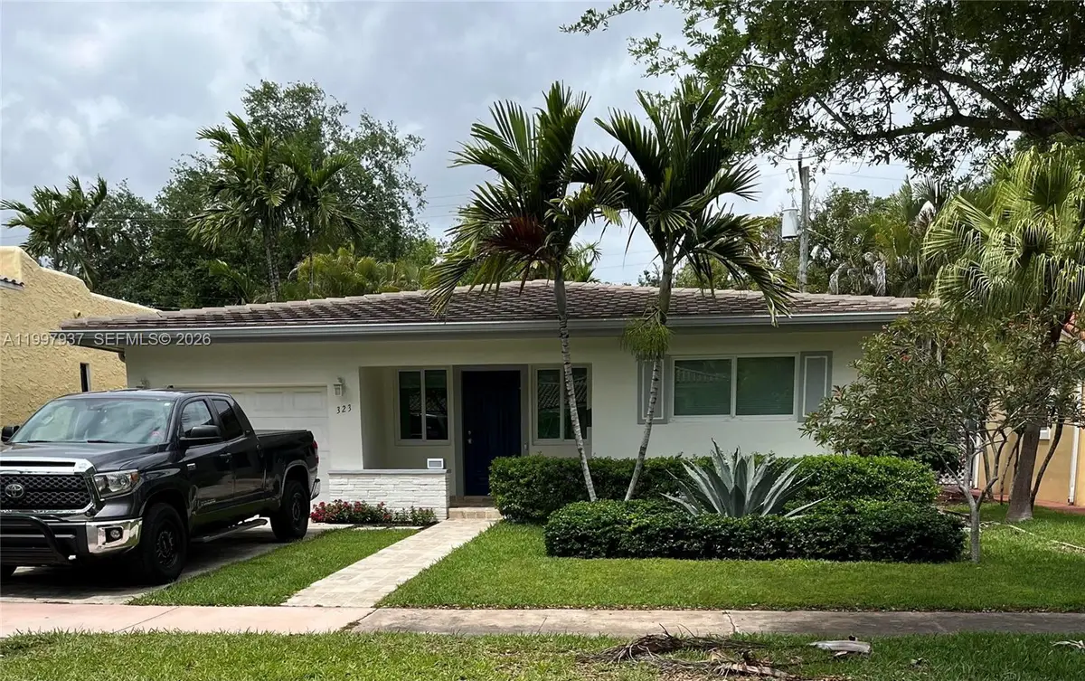 323 Velarde Ave, Coral Gables, FL 33134 - #1