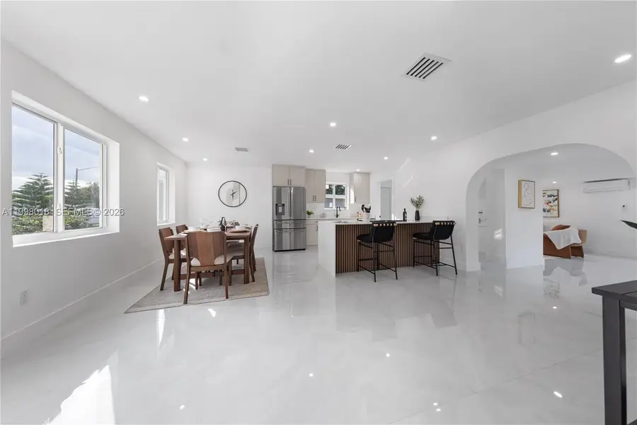 651 NW 9th St, Homestead, FL 33030 - #3