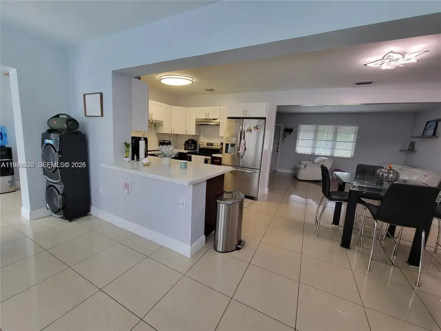 6930 SW 12th St, Pembroke Pines, FL 33023 - #3