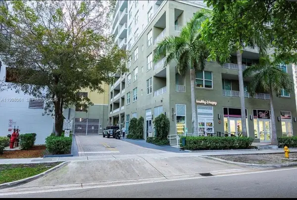 3180 SW 22nd Ter #1205, Miami, FL 33145
