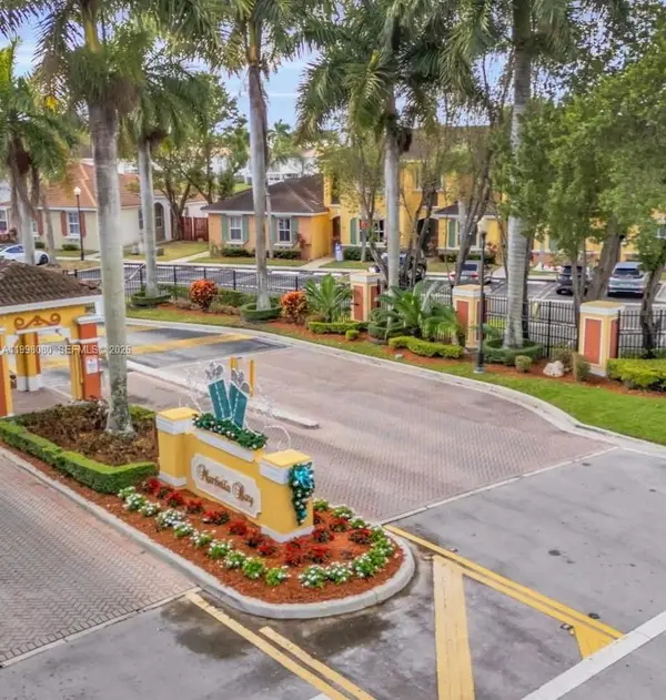 979 NE 42nd Ter, Homestead, FL 33033