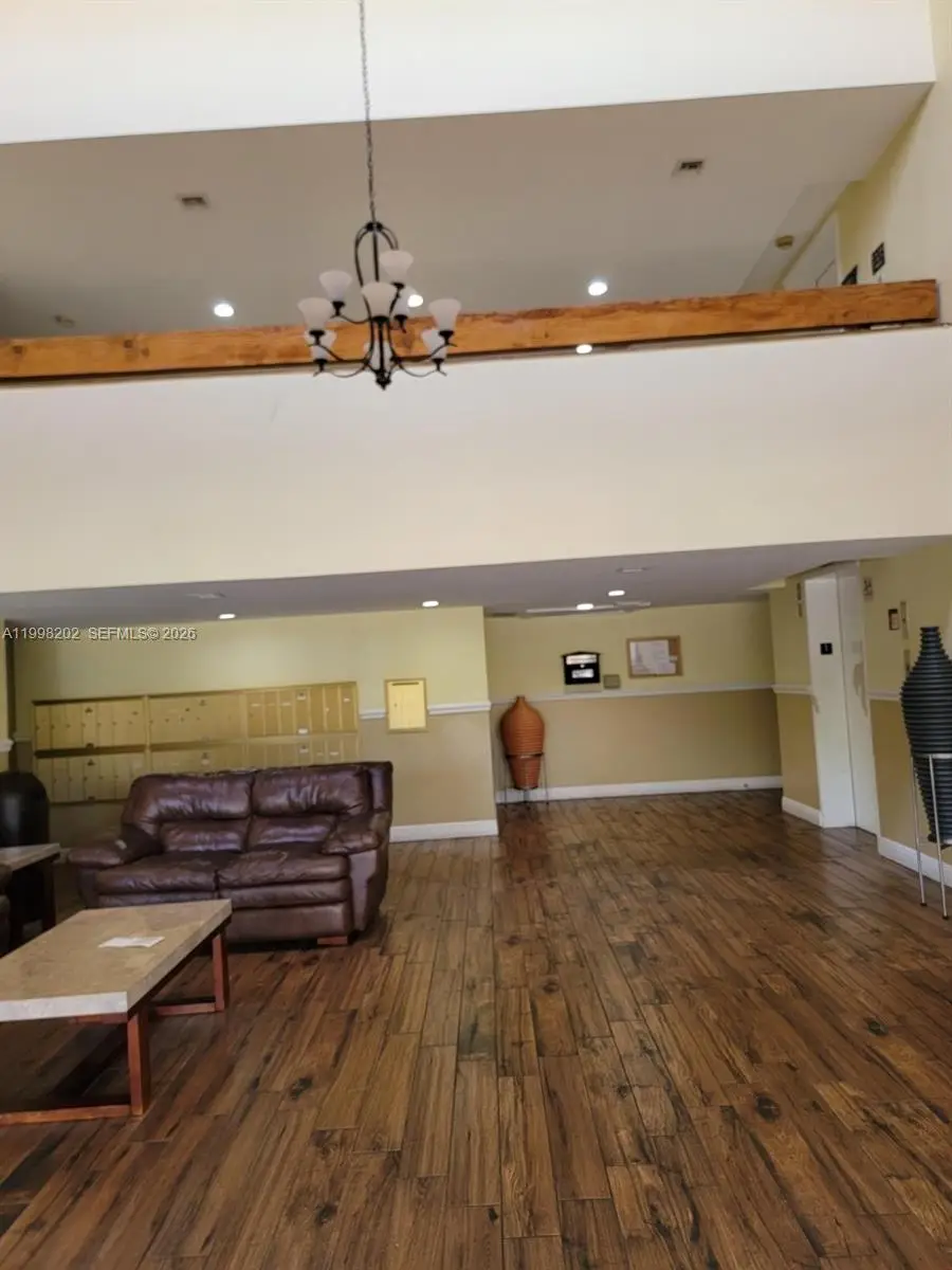 220 Lakeview Dr #301, Weston, FL 33326 - #3