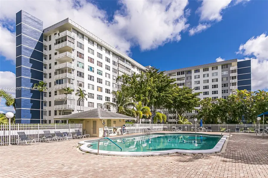 4350 Hillcrest Dr #303, Hollywood, FL 33021 - #2