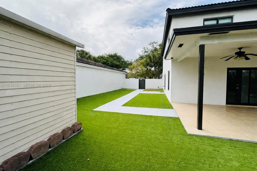 9069 NW 193rd St, Hialeah, FL 33018 - #3