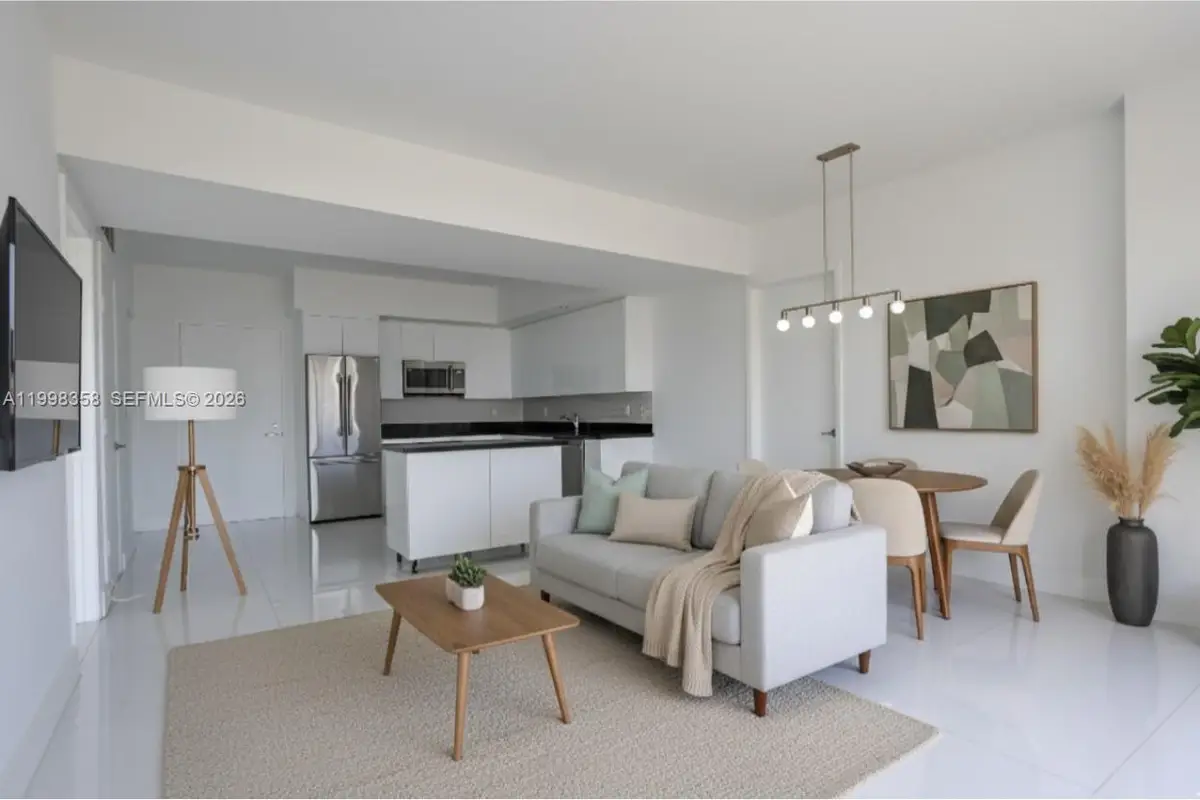 92 SW 3rd St #3512, Miami, FL 33130 - #1