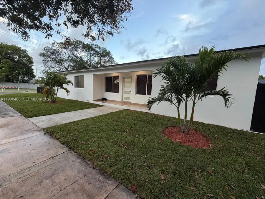 596 Ragan Dr, Miami Springs, FL 33166 - #3