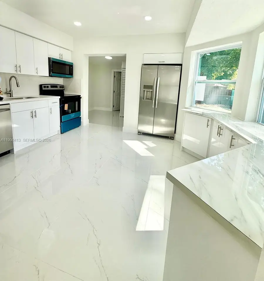 2516 Wiley Ct, Hollywood, FL 33020 - #3