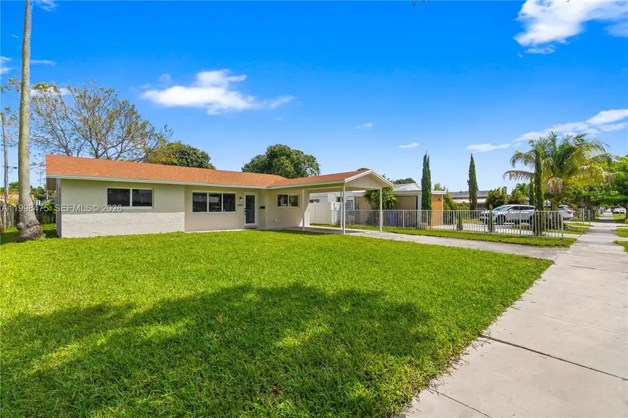 6881 Harding St, Hollywood, FL 33024 - #2