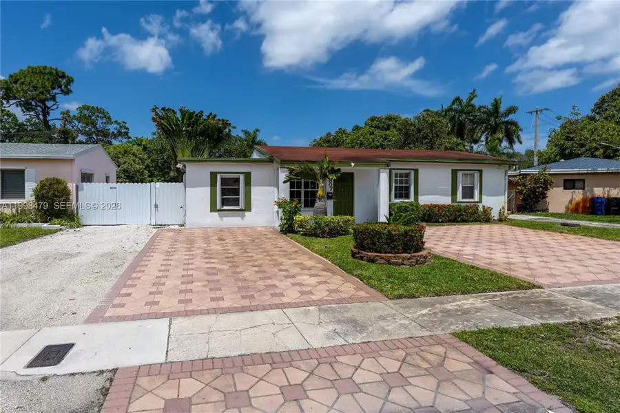 807 SW 26th Ct, Fort Lauderdale, FL 33315 - #2