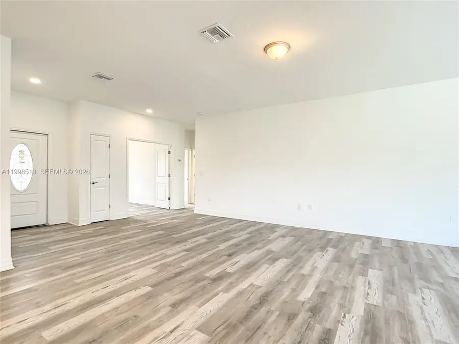 14210 Luxo Ave, Port Charlotte, FL 33953 - #3